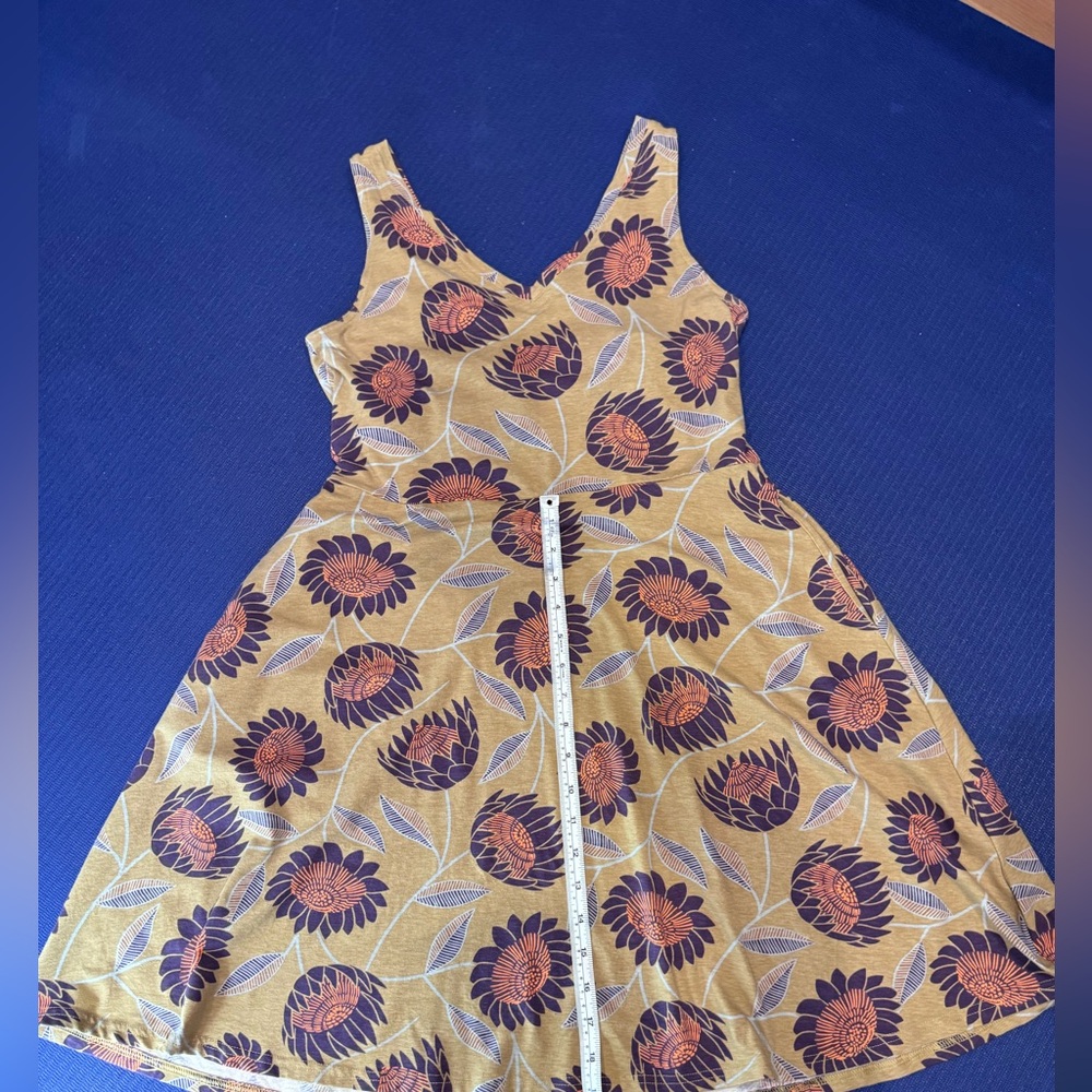 Pact Fennel Sunflowers Revive V Neck Tank Dress 🌻 - Picture 10 of 11